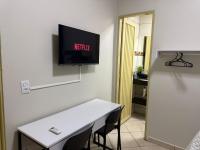 Flat Moderno com Ar e Wi-Fi Rápido a 5min Aeroporto - B&B Várzea Grande