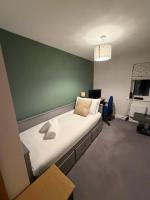 Reading Retreat – 1 Bed with Private Parking - B&B Reading