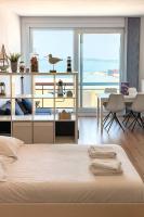 Casiola - Beach Studio with Balcony & Sea View - B&B Zeebrugge