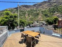 Casa AZUL Apartments - Chambres d’hôtes Jardim do Mar