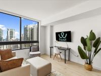 Prime Downtown Miami Location with Rooftop Pool - B&B Miami