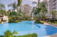 Jaco Beach 2BR Condo, Pool, Security and steps from the beach - B&B Jacó