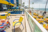 Pé na Areia - Flat com PiscinaArGaragem na Barra - Chambres d’hôtes Salvador