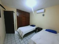 Casa Frente Gimnasio Municipal, Linares - B&B Linares