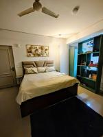 Cozy Urban Retreat - Bed and Breakfast Ghāziābād