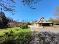 Le Parc 24 Private Racing Estate - B&B Changé