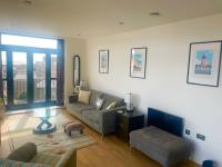Top-end penthouse with sea views and free parking - B&B Ramsgate