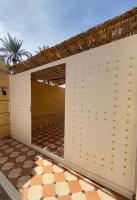 Villa Palm Desert- your Private Stay with AC, Fast WiFi & Parking - B&B Arfoud