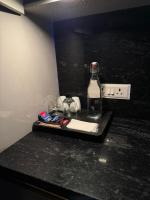 Modern Luxe Studio Ambience Cozy & Stylish Stay - Ferienwohnung Ghaziabad