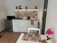 La Casa de Nido-Cozy Studio - Ferienwohnung Veszprémfajsz