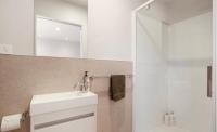 Modern Coastal Stay in Waihi Beach - Apartment B5 - Chambres d’hôtes Waihi Beach