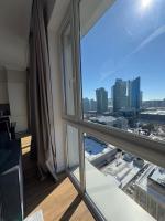 Высотные апартаменты с видом на центр города - Ferienwohnung Astana