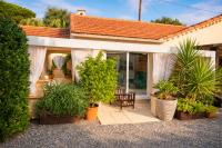 Plage de la Nartelle- Studio 20m2- Piscine partagée - parking - BBQ -calme & détente au Rêve D'Azur à quelques pas de la plage- Check-in 20h maximum - Chambres d'hôtes Sainte-Maxime