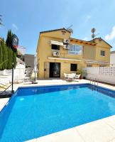 Art House 3BR Private Pool - Bed and Breakfast Gandia