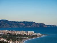 Rhythm of Andalusia 2 Bed Apartment with Sea View - Chambres d'hôtes Torrox