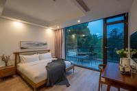 Single Room with Mountain View