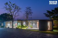 StayVista at Evara Farms with Pool, Lawn & Mountain View - Chambres d'hôtes Kolvan