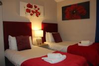 The Trafalgar Sleeps 7 Town Centre House - Chambres d'hôtes Scarborough
