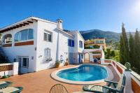 Villa María en Dénia Piscina privada terraza y barbacoa by Family Homes - Chambres d'hôtes Denia