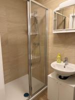 Renovated Stylish Apartment near Center - Bed and Breakfast Wenen