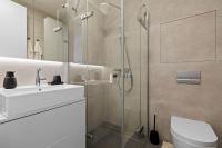 Skypark 28 Floor Apt with Parking by Skyviews - B&B Čunovo