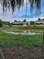 Maison spacieuse à Vernoux-en-Vivarais, jardin clôturé, 170 m² - B&B Vernoux-en-Vivarais