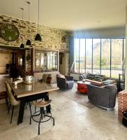 L'Ecurie du Cerisier, Maison de Charme, 6 personnes - Chambres d'hôtes Bouguenais