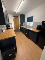 NEW Faraday-luxurious 3 Bedroom 4 Beds Sleeps 7 Contractor Stay - Ferienwohnung Gateshead