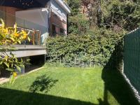Cozy Apartment with Garden and Free Parking - Close to Hospital - Chambres d'hôtes Rome
