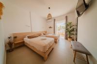 Chambre Double ou Lits Jumeaux - Vue Latérale sur Mer