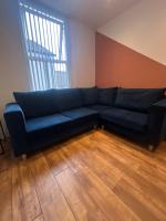Hazel House Liverpool - 5 bedrooms - 5 Bed - 5 Bath - Group Stay - Bed and Breakfast Liverpool