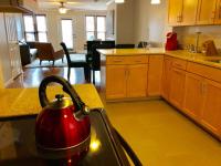 Downtown house w on-site parking walk to museums, US Capital Scap - Chambres d'hôtes Washington