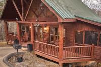 XL 1 BR Cabin with Loft - HOT TUB - ARCADE near Gatlinburg & PF - Chambres d'hôtes Sevierville