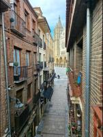 Feeling Home Catedral - B&B León