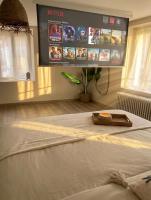 1-Cinema apartment 10 min from Futuroscope - B&B Saint-Cyr