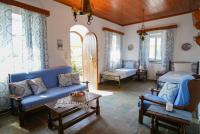 Poline Traditional House With Garden & Sea In 0 Distance - B&B Marmárion