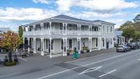 Altitude Apartment - Bed and Breakfast Martinborough