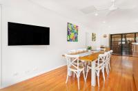 Echo Waves - B&B Kiama