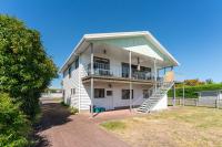 Rejoyce Holiday Home - Taupo - B&B Taupo