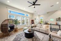 Luxury Game House w Rooftop, Downtown View, Arcade, NRG, Sleep 8 - Ferienwohnung Houston
