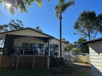 Sandpipers Beach House, Culburra - pet friendly - Chambres d'hôtes Culburra Beach