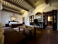Chambre Double avec Balcon (2 Adultes + 1 Enfant)
