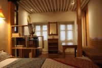 Studio Standard