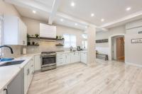 Spacious 6BR Retreat - Pool - Fire Pit - BBQ - Ferienwohnung Roselle