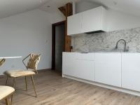 Dreibettzimmer mit eigenem Bad