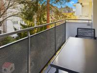 Beautiful, quite and very central 2 bedroom flat (Sky6) - Chambres d’hôtes Zurich