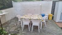 due camere, giardino attrezzato, vicino al mare, AC - Chambres d'hôtes Albissola Marina