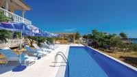 Apartment with pool Lucia by Villas Guide - B&B Barbat