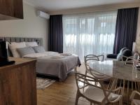 Apartament BALTIC SEA Kasprowicza 20B, BASEN, SAUNY, JACUZZI w cenie, GARAŻ w cenie - B&B Kołobrzeg