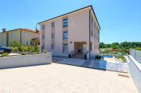 Stancija Amorozo 5 - Apartment 1 - Chambres d'hôtes Poreč